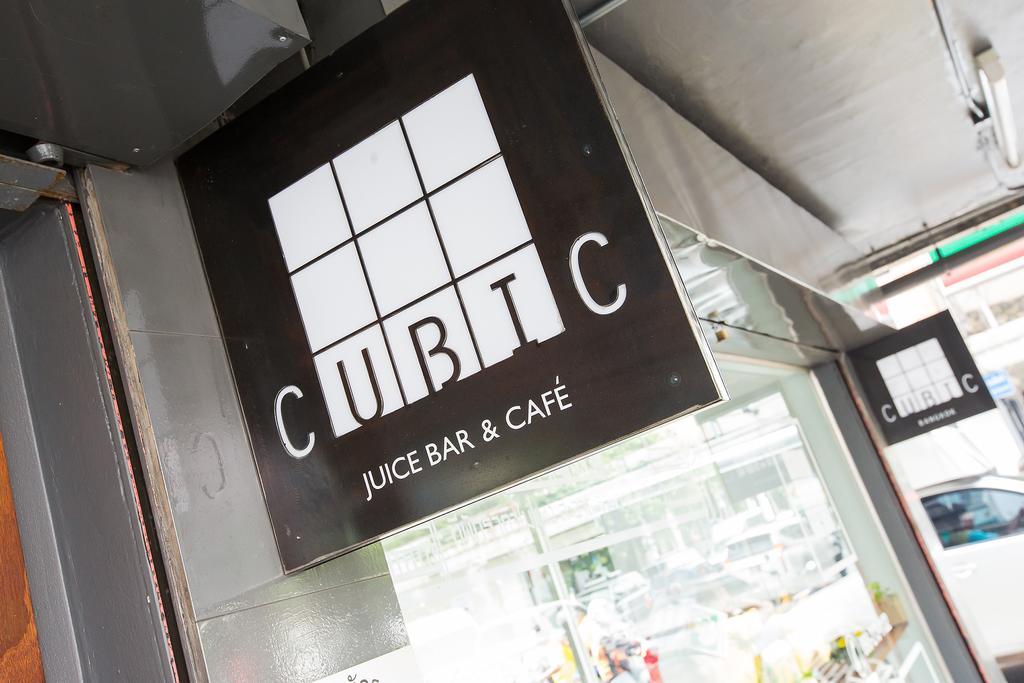 Хостел Cubic Бангкок Экстерьер фото